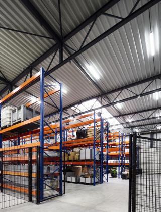 Digoo-it, uitbreiding, mathieu gijbels, Lommel, bedrijfspand, staalbouw, betonbouw