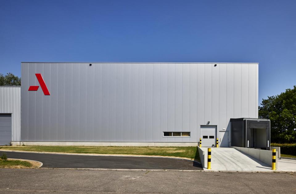 Analis suarlee, mathieu gijbels, nieuwbouw, bedrijfsgebouw bouwen, bouwbedrijf limburg, bouwteam, industriebouw