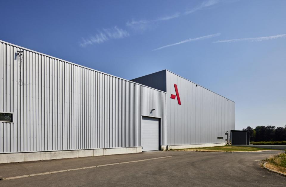 Analis suarlee, mathieu gijbels, bedrijfsgebouw bouwen, bouwbedrijf limburg, bouwteam, industriebouw