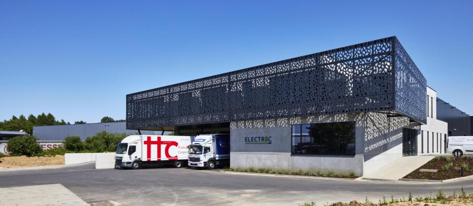 Electric nijvel - mathieu gijbels - industriebouw - kantoorgebouw - industriebouw limburg - bouwteam