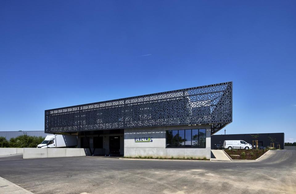 Electric nijvel - mathieu gijbels - industriebouw - kantoorgebouw - industriebouw limburg - bouwteam