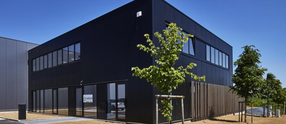 Inytium nijvel - mathieu gijbels - bouwteam - bouwen in bouwteam - industriebouw - kantoorbouw - bedrijfspand - nieuwbouw