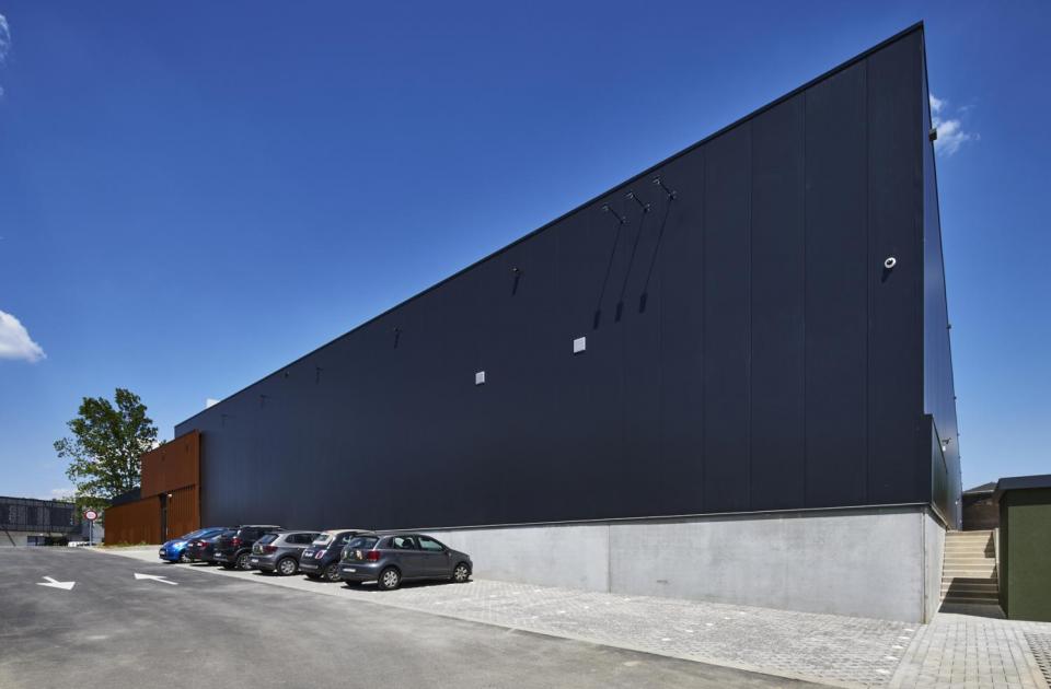 Vajra Nijvel - Mathieu Gijbels - industriebouw - kantoorbouw - bouwbedrijf limburg - nieuwbouw