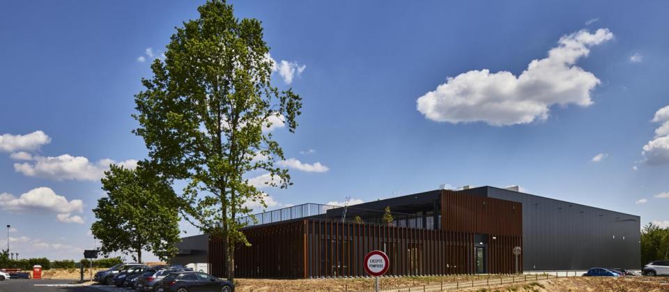 Vajra Nijvel - Mathieu Gijbels - industriebouw - kantoorbouw - bouwbedrijf limburg