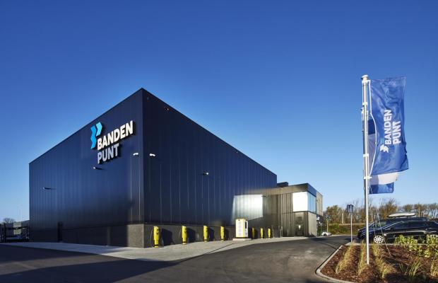 Bandenpunt, delorge group, mathieu gijbels, nieuwbouw, staalbouw, betonbouw, bedrijfsgebouw, opslagruimte