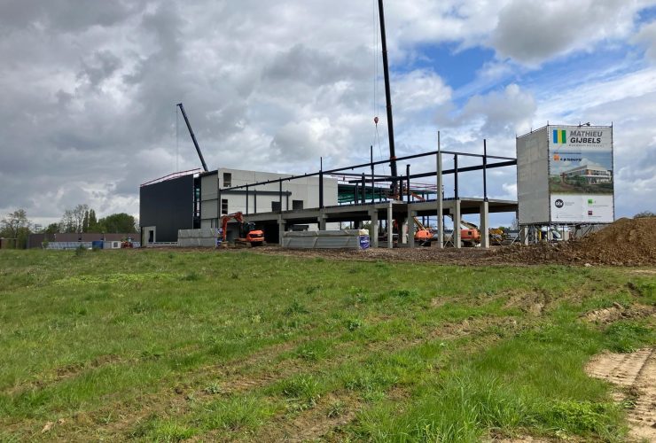 C.P Bourg bedrijfsgebouw de voordenkers staalconstructies